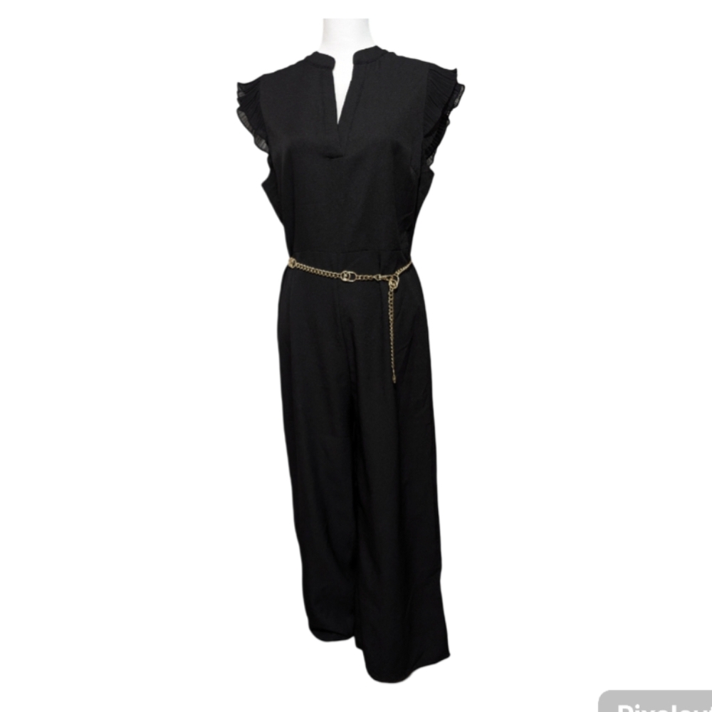 Women's Black Notched V-Neck Butterfly Sleeves Jumpsuit/Romper. Size: XL
